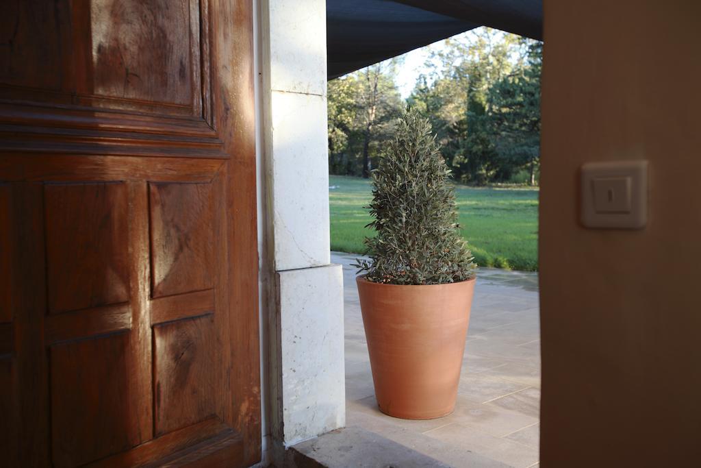 La Maison R Bed & Breakfast Pignans Exterior photo